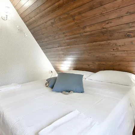 3 Bedroom Amazing Home In Trecastagni Трекастаньи
