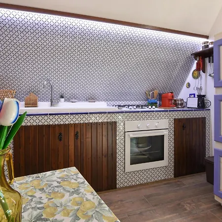 3 Bedroom Amazing Home In Trecastagni Дом отдыха Трекастаньи